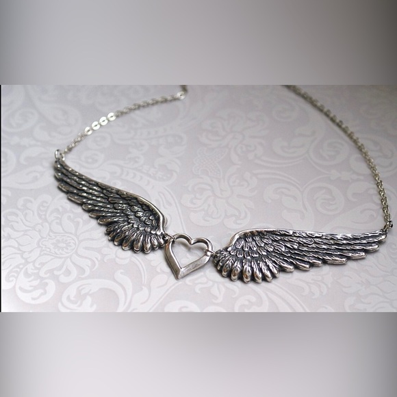 Silver Angel Wings and Heart Necklace - Picture 2 of 3